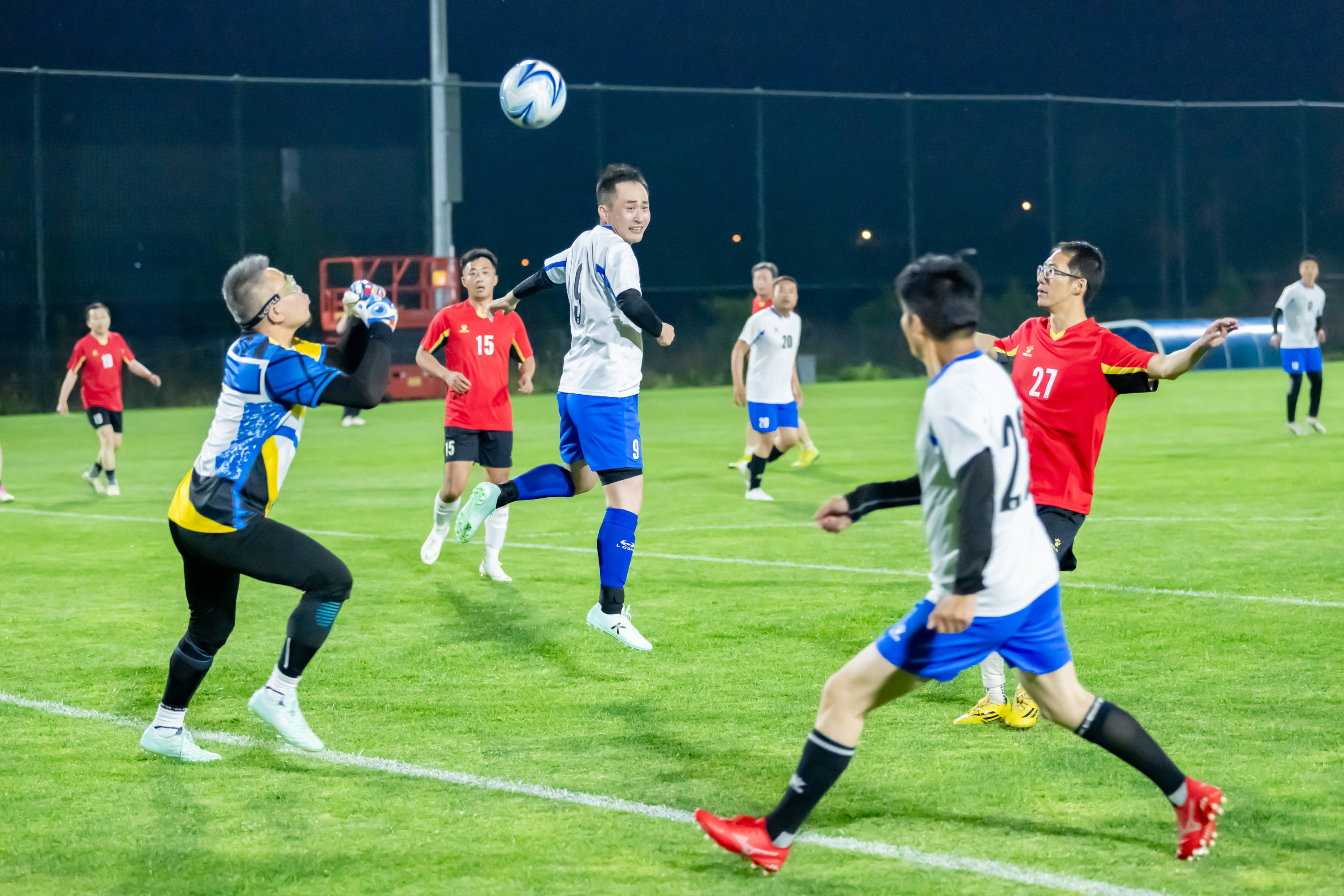 其实是他一 其实是他一