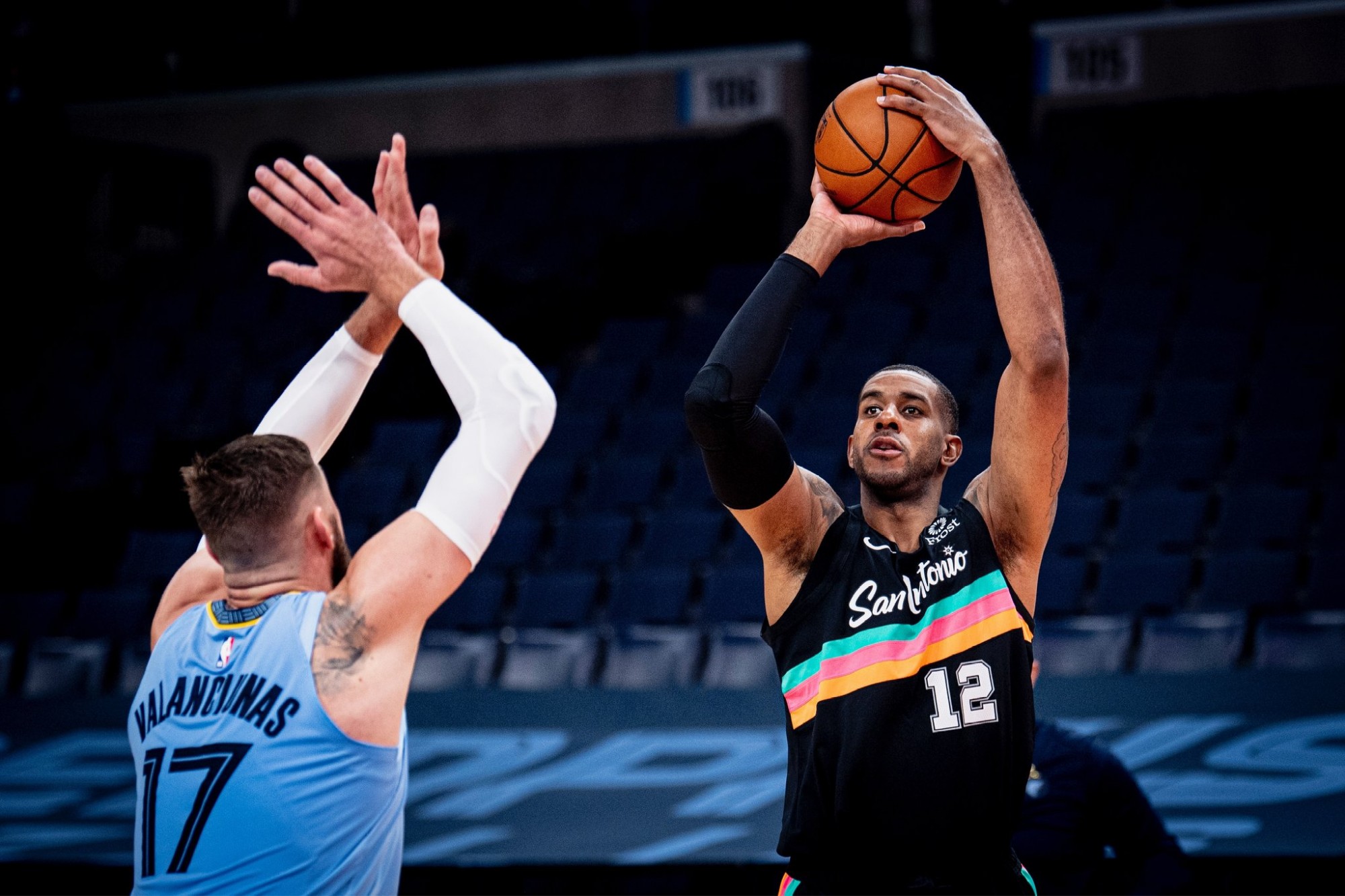 往客场参加 往客场参加